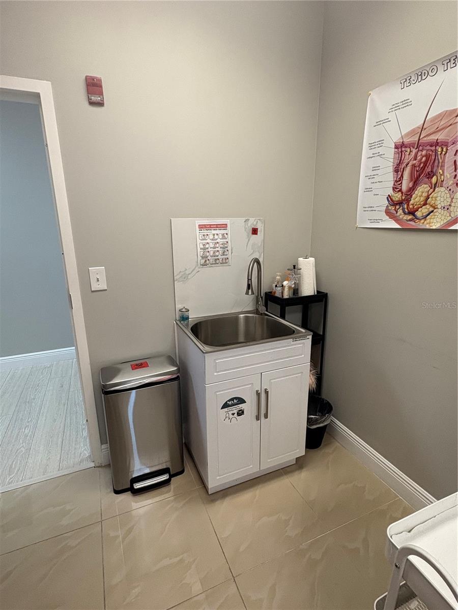 12701 S JOHN YOUNG PKWY #212, ORLANDO, FL, 32837