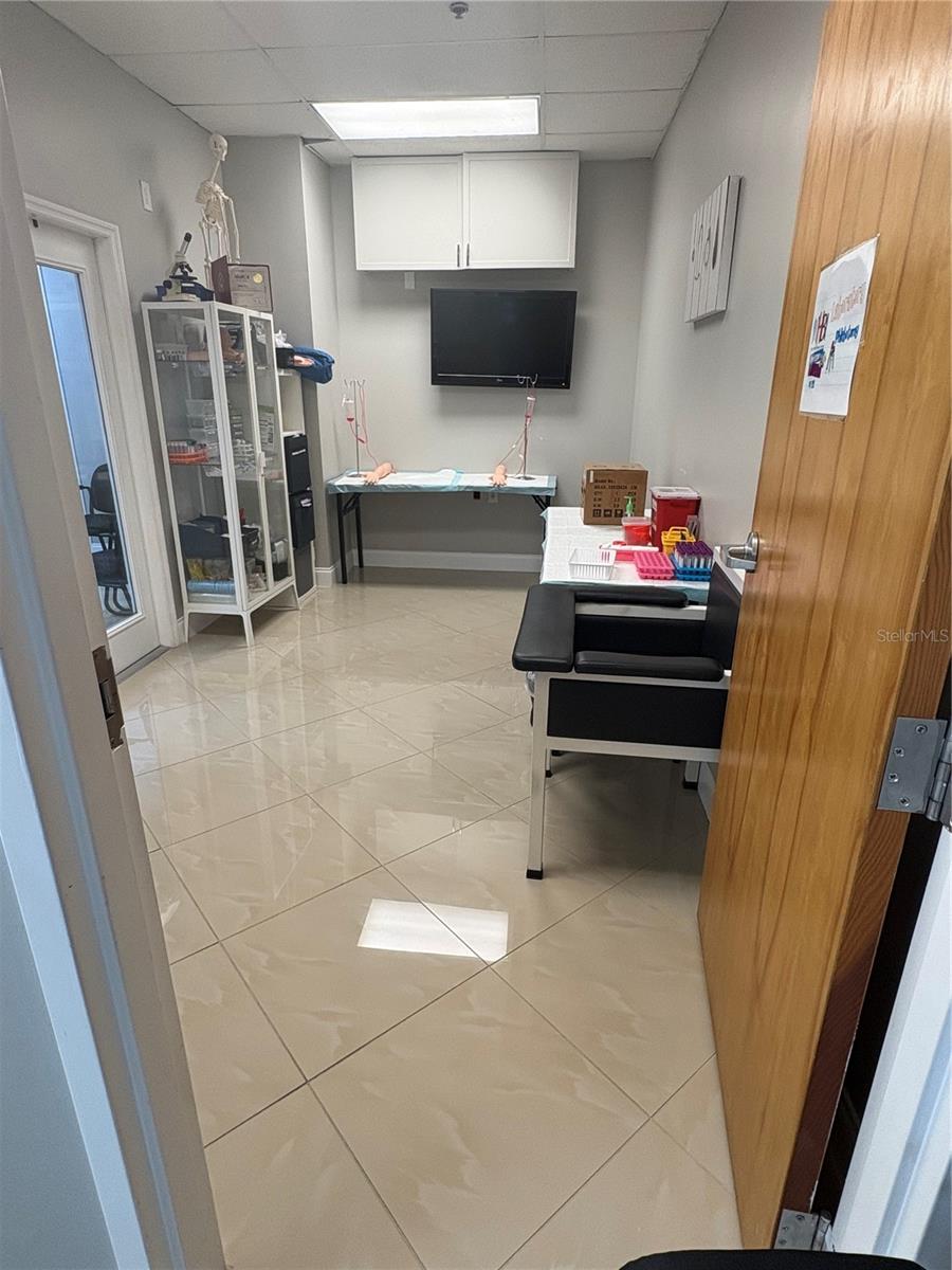 12701 S JOHN YOUNG PKWY #212, ORLANDO, FL, 32837