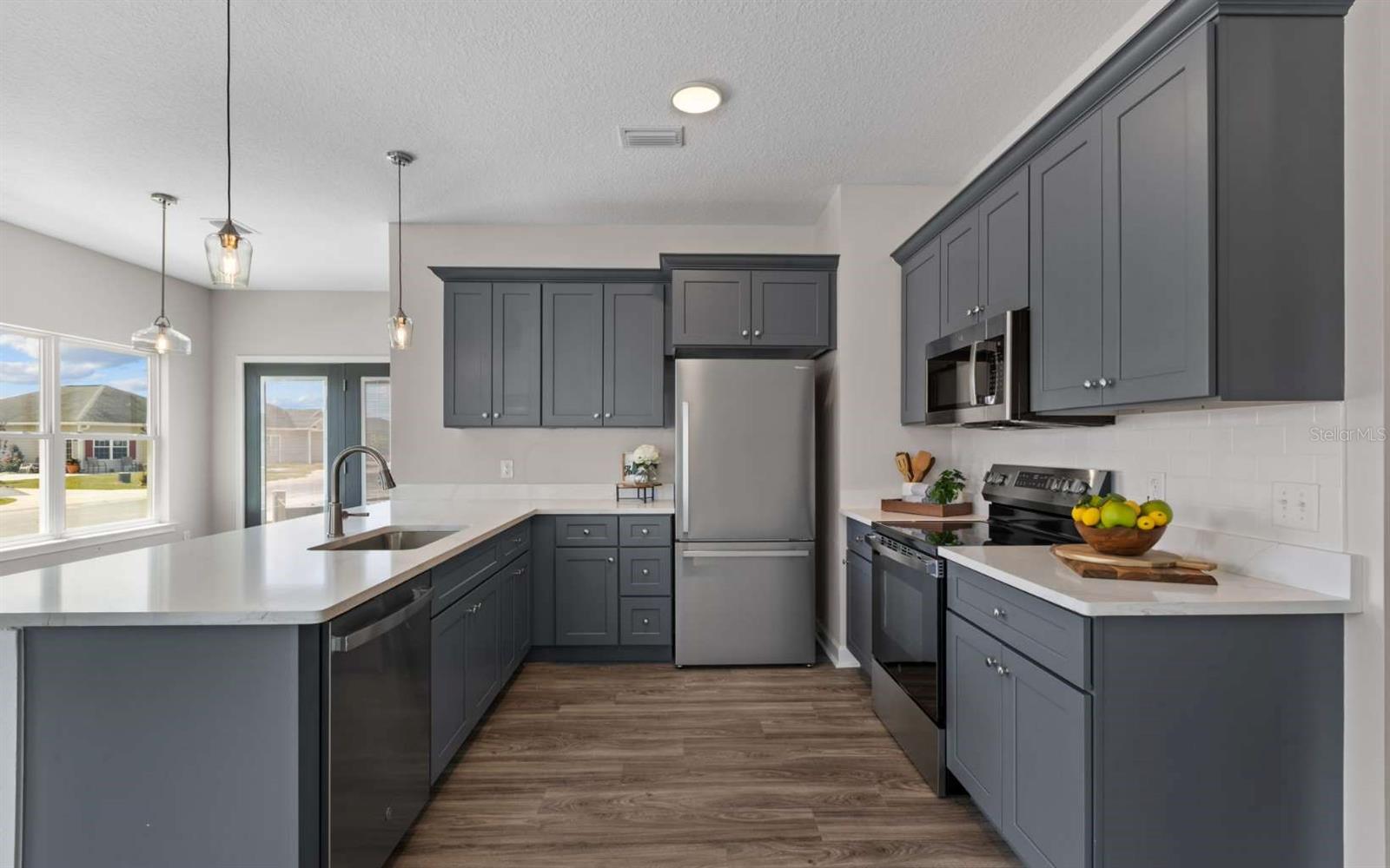 206 MESA ST NW, LIVE OAK, FL, 32064