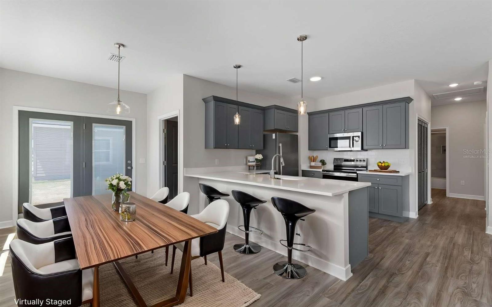 206 MESA ST NW, LIVE OAK, FL, 32064