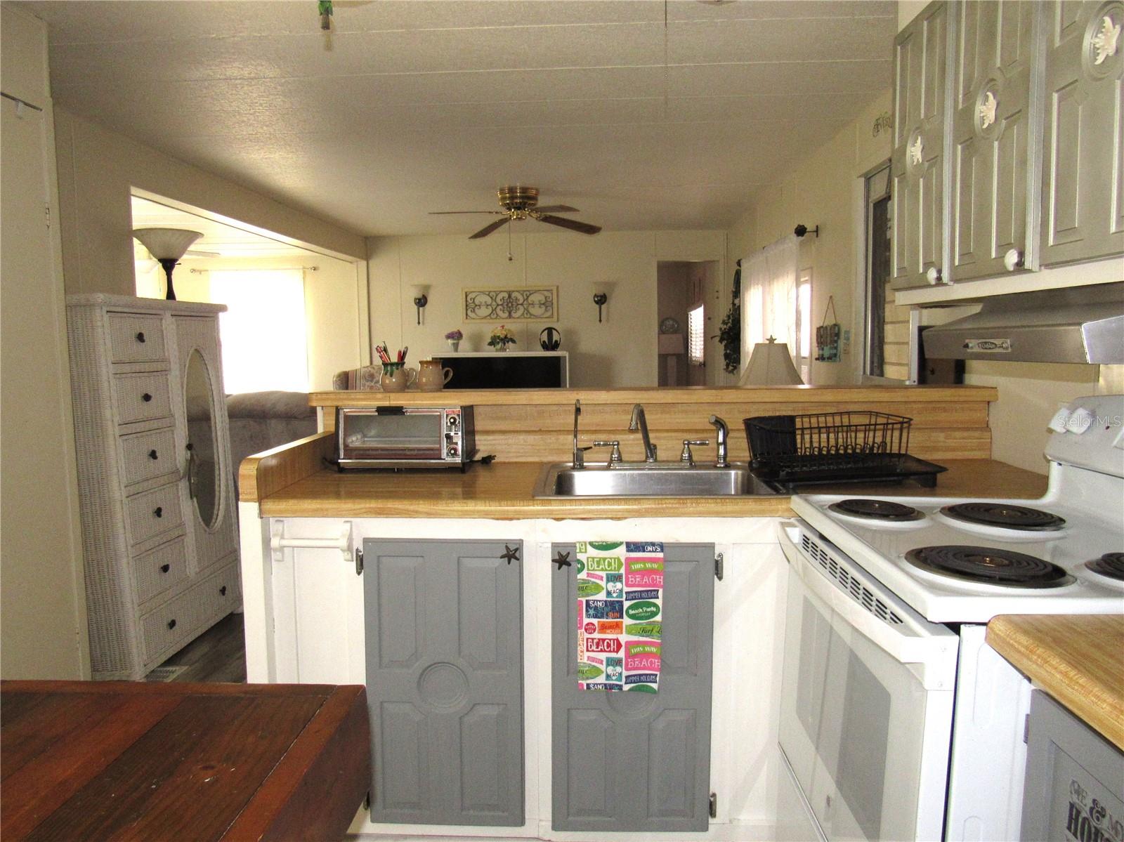 5709 HOLIDAY PARK BLVD, NORTH PORT, FL, 34287