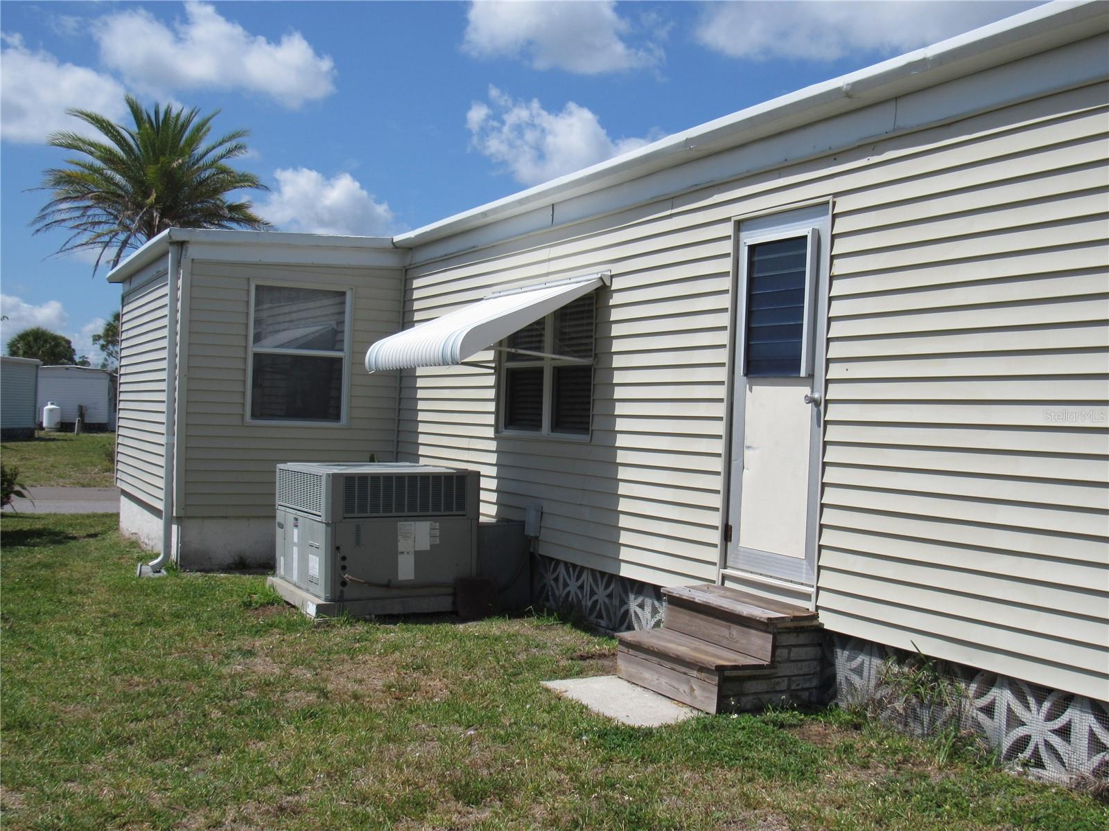 5709 HOLIDAY PARK BLVD, NORTH PORT, FL, 34287