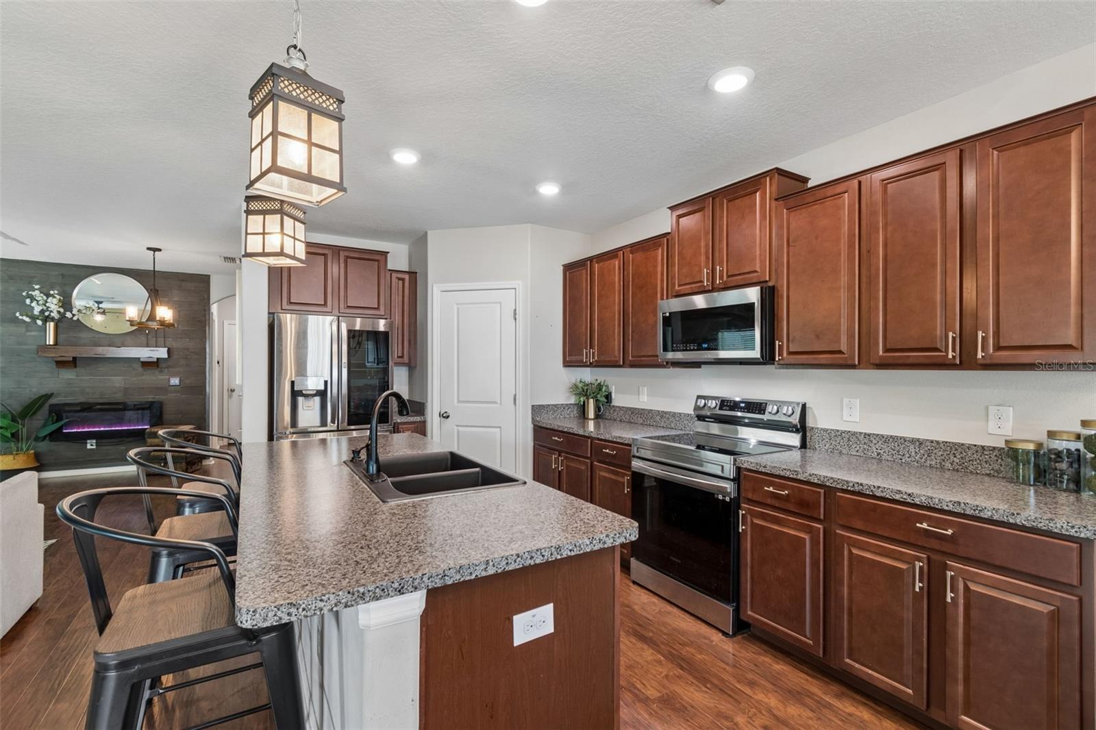 7422 FRENCH MARIGOLD AVE, TAMPA, FL, 33619