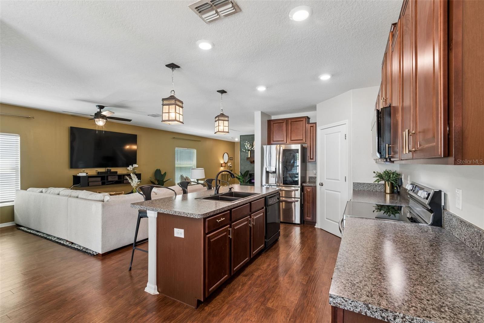 7422 FRENCH MARIGOLD AVE, TAMPA, FL, 33619