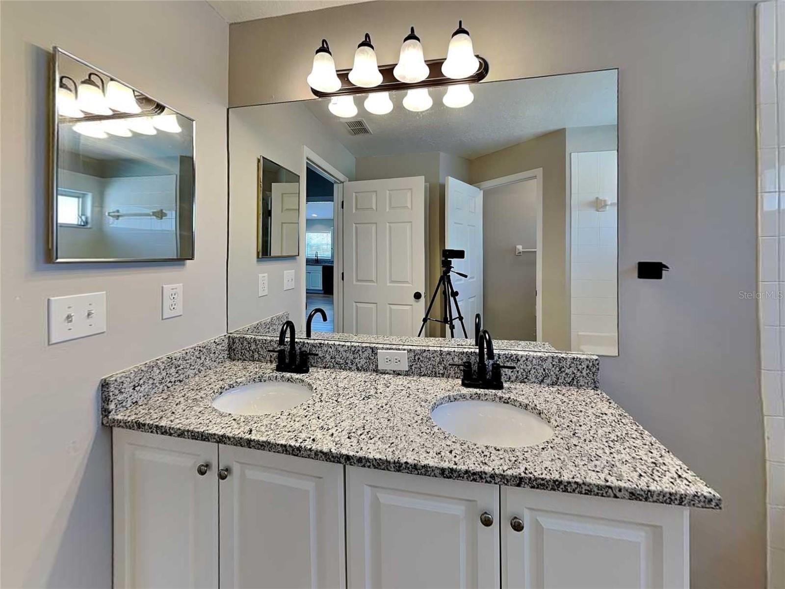 OAK GROVE PH 02, LUTZ, FL, 33559