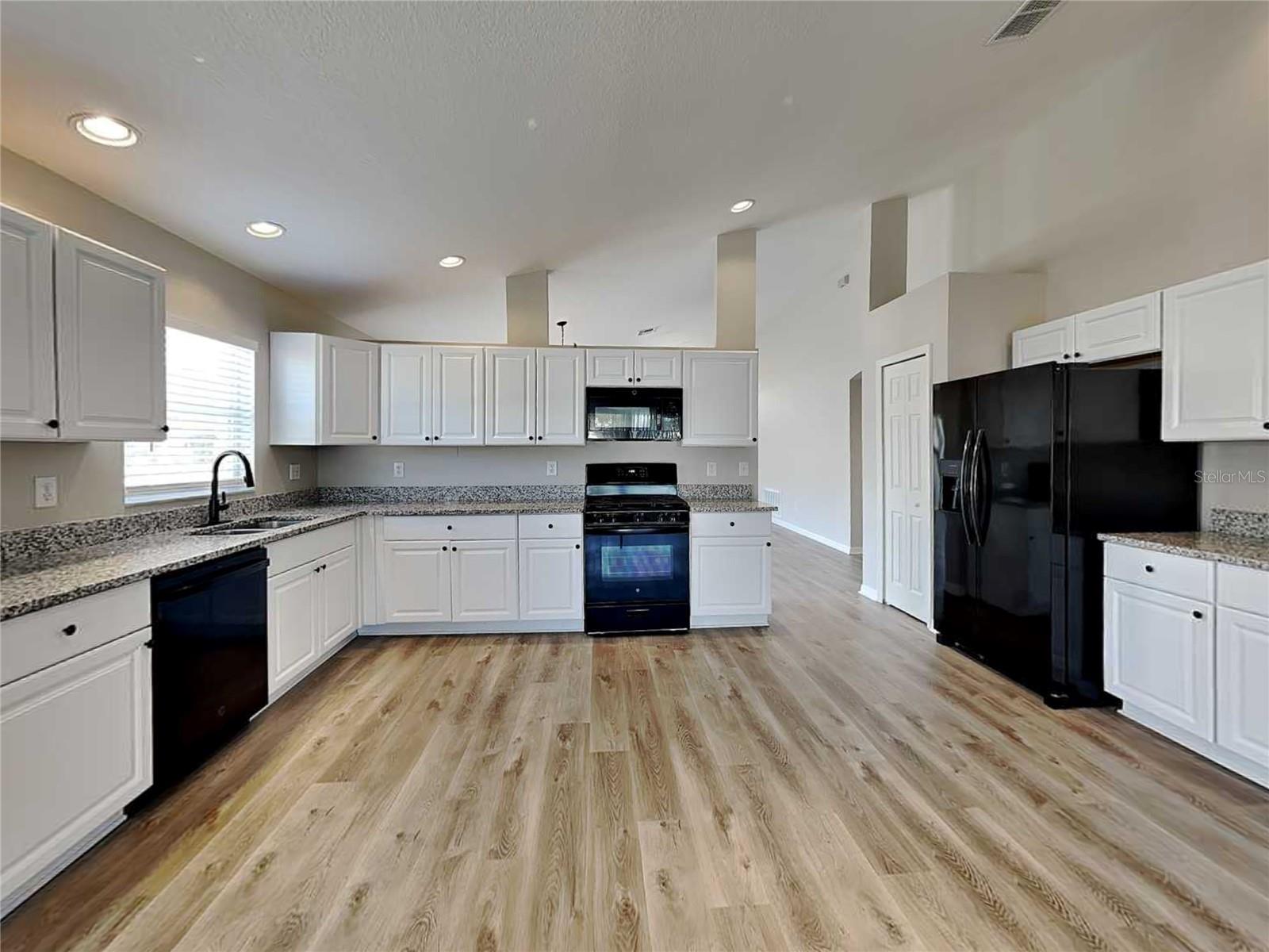 OAK GROVE PH 02, LUTZ, FL, 33559