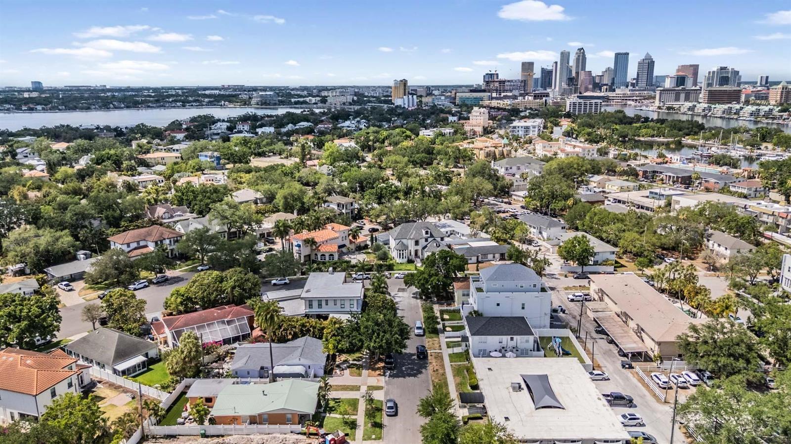 208 COMO ST, TAMPA, FL, 33606