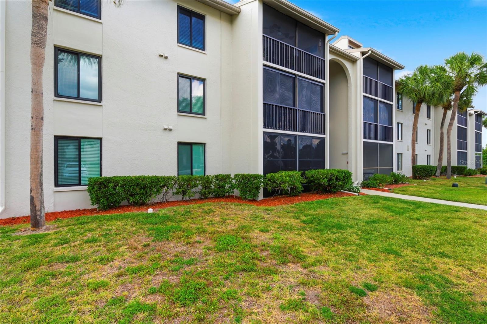 1871 PINE RIDGE WAY W #B2, PALM HARBOR, FL, 34684