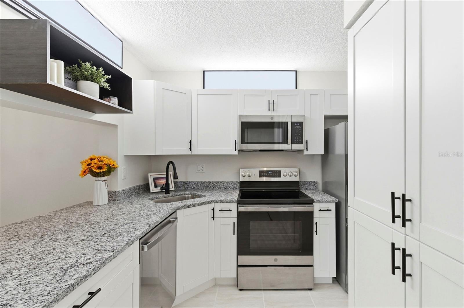 1871 PINE RIDGE WAY W #B2, PALM HARBOR, FL, 34684