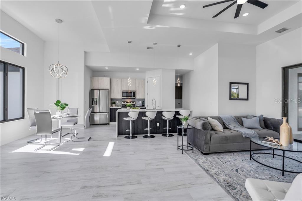 9402 ARRID CIR, PORT CHARLOTTE, FL, 33981