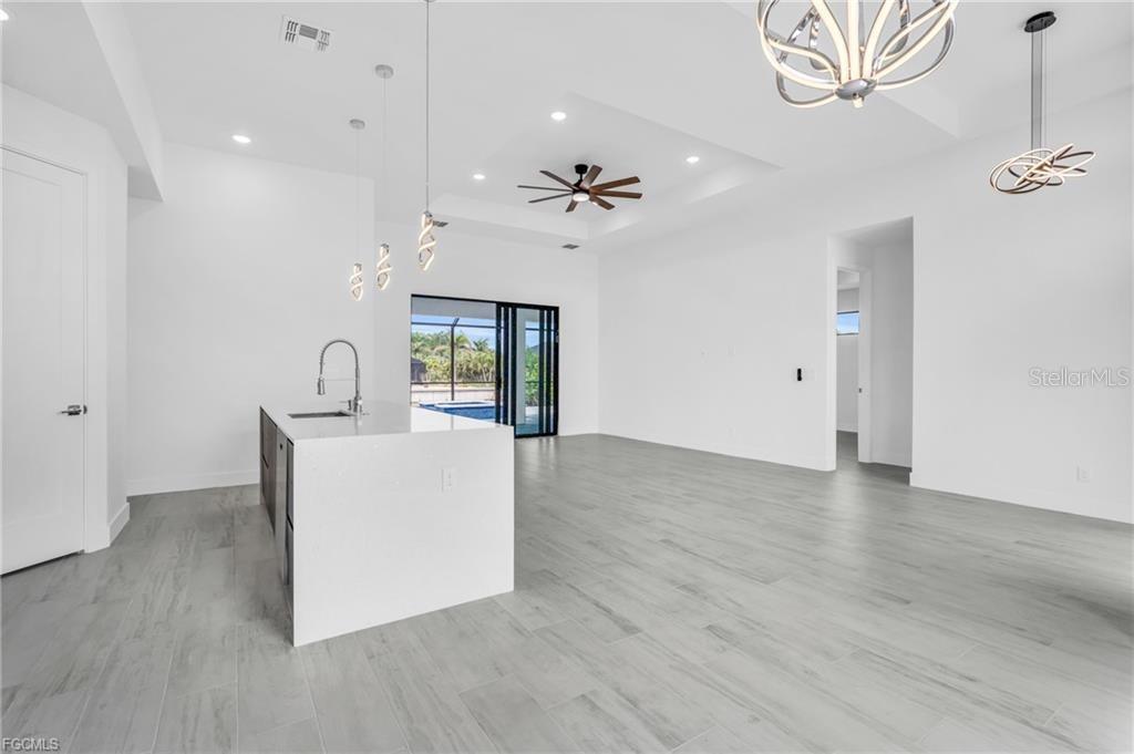 9402 ARRID CIR, PORT CHARLOTTE, FL, 33981