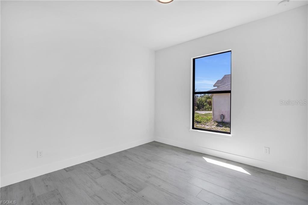 9402 ARRID CIR, PORT CHARLOTTE, FL, 33981