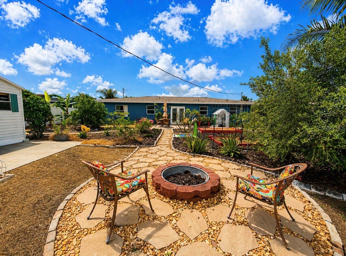 1320 LAUREL AVE, VENICE, FL, 34285