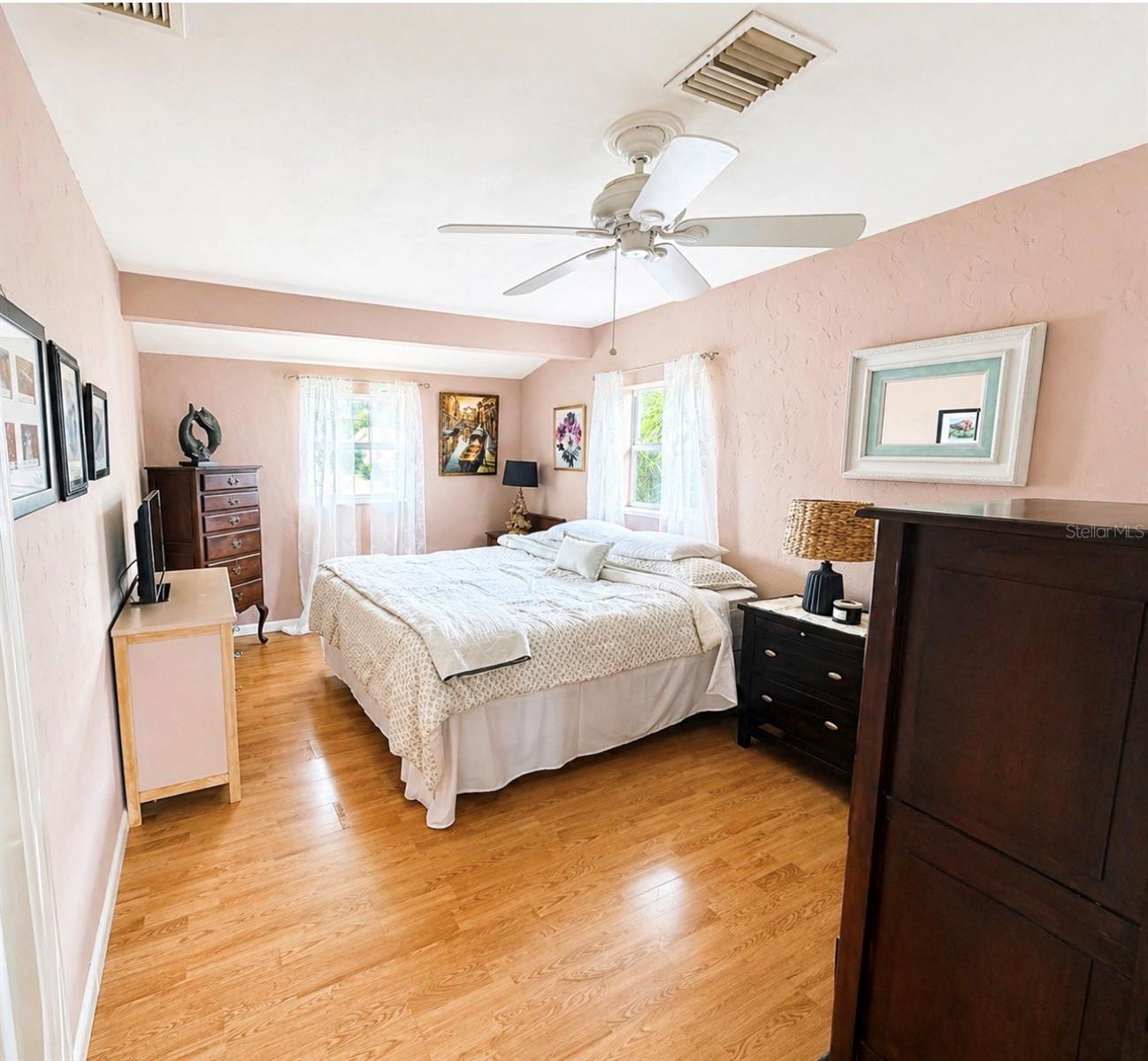 1320 LAUREL AVE, VENICE, FL, 34285
