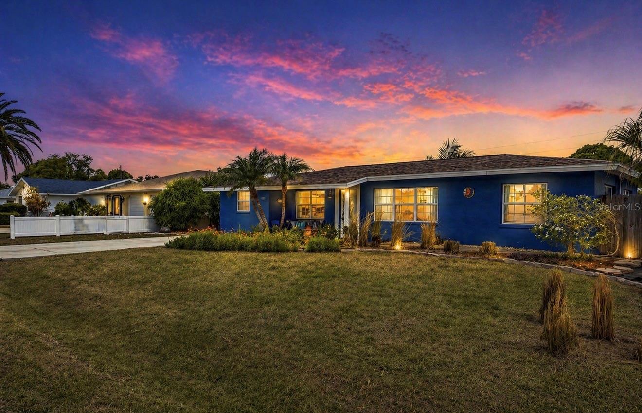 1320 LAUREL AVE, VENICE, FL, 34285