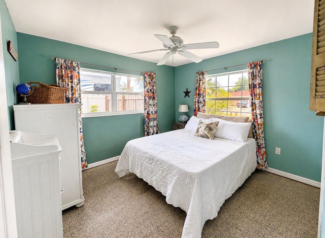1320 LAUREL AVE, VENICE, FL, 34285
