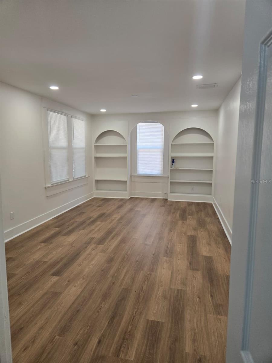 709 E JAMES ST, TAMPA, FL, 33603