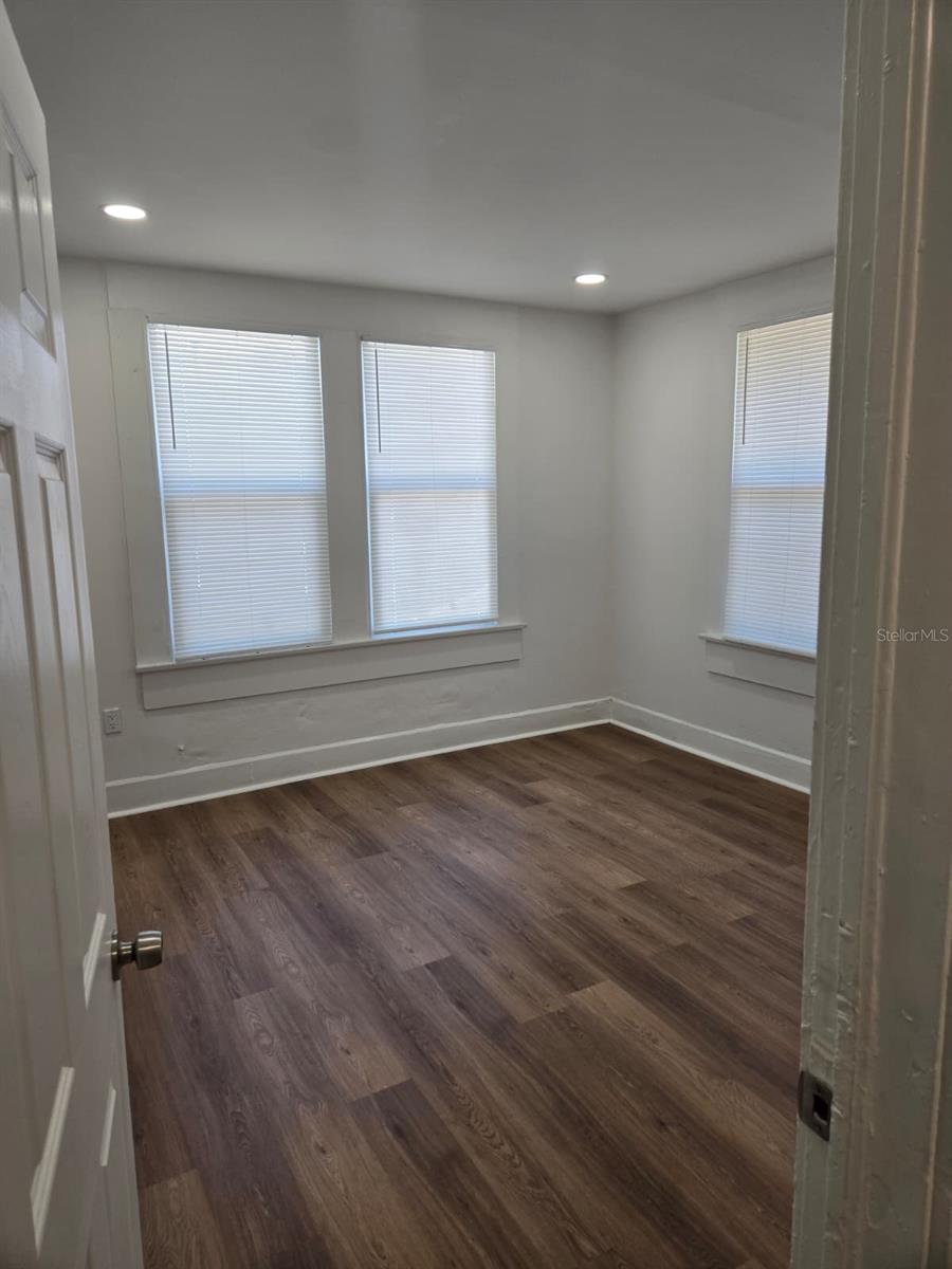 709 E JAMES ST, TAMPA, FL, 33603