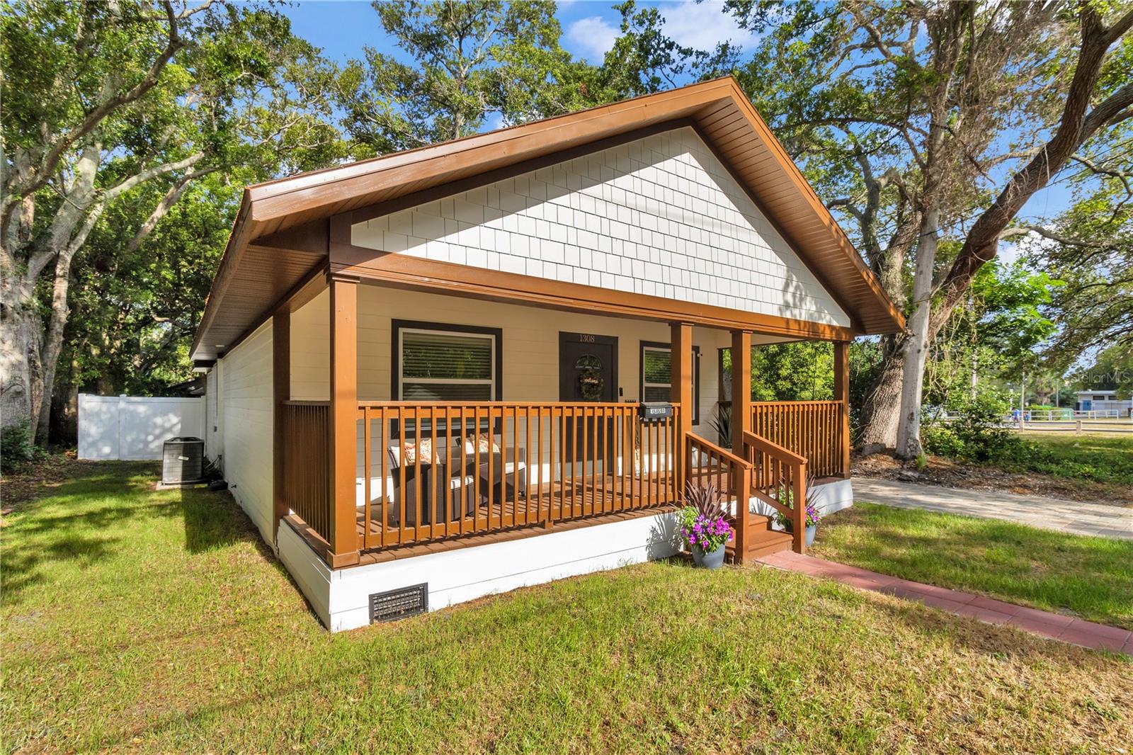 1308 S MADISON AVE, CLEARWATER, FL, 33756