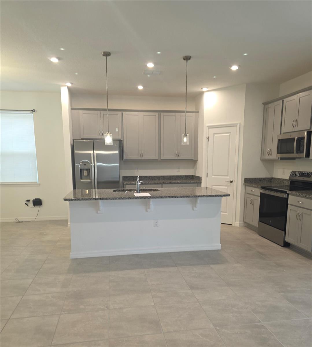 1838 BLUE LAGOON CIR, MASCOTTE, FL, 34753