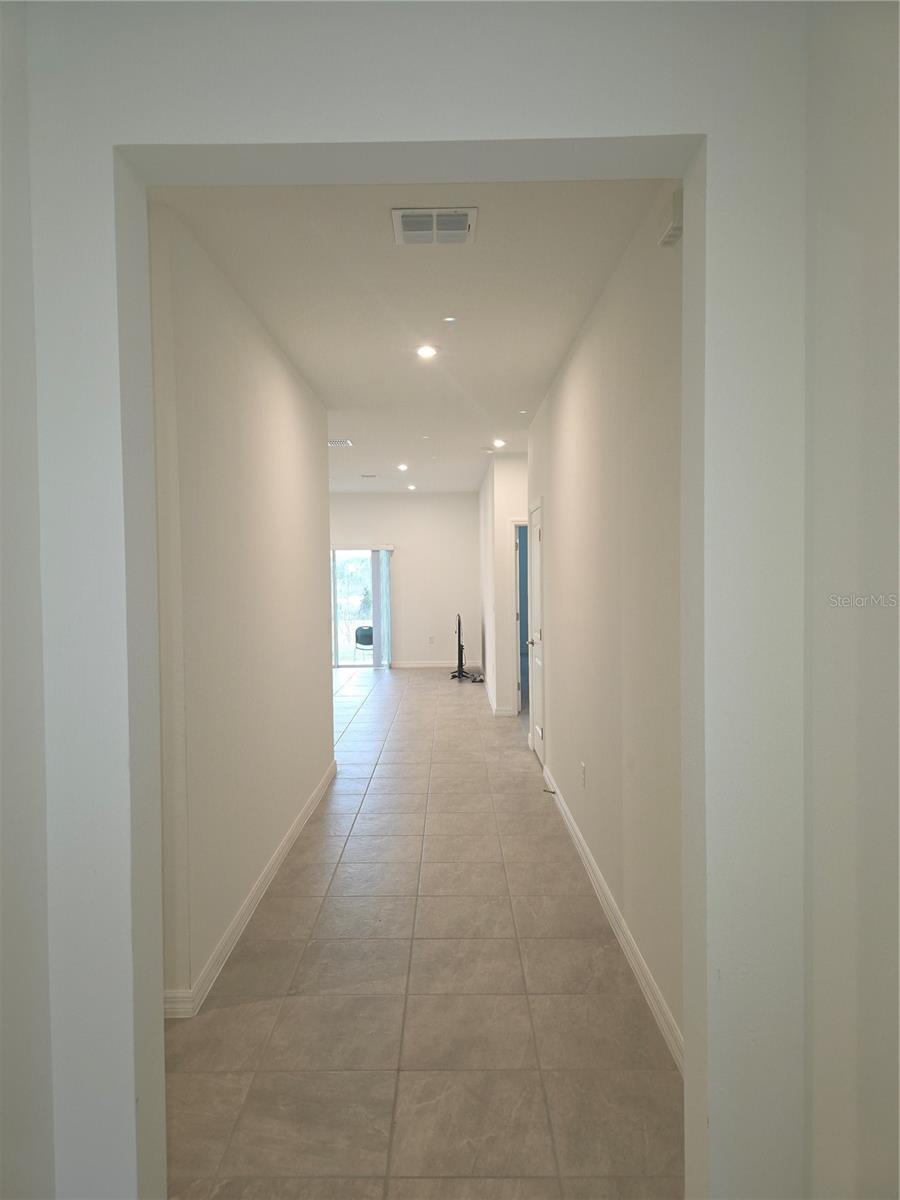 1838 BLUE LAGOON CIR, MASCOTTE, FL, 34753