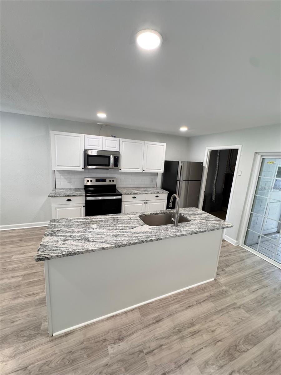 8043 PUFFIN DR, ORLANDO, FL, 32825