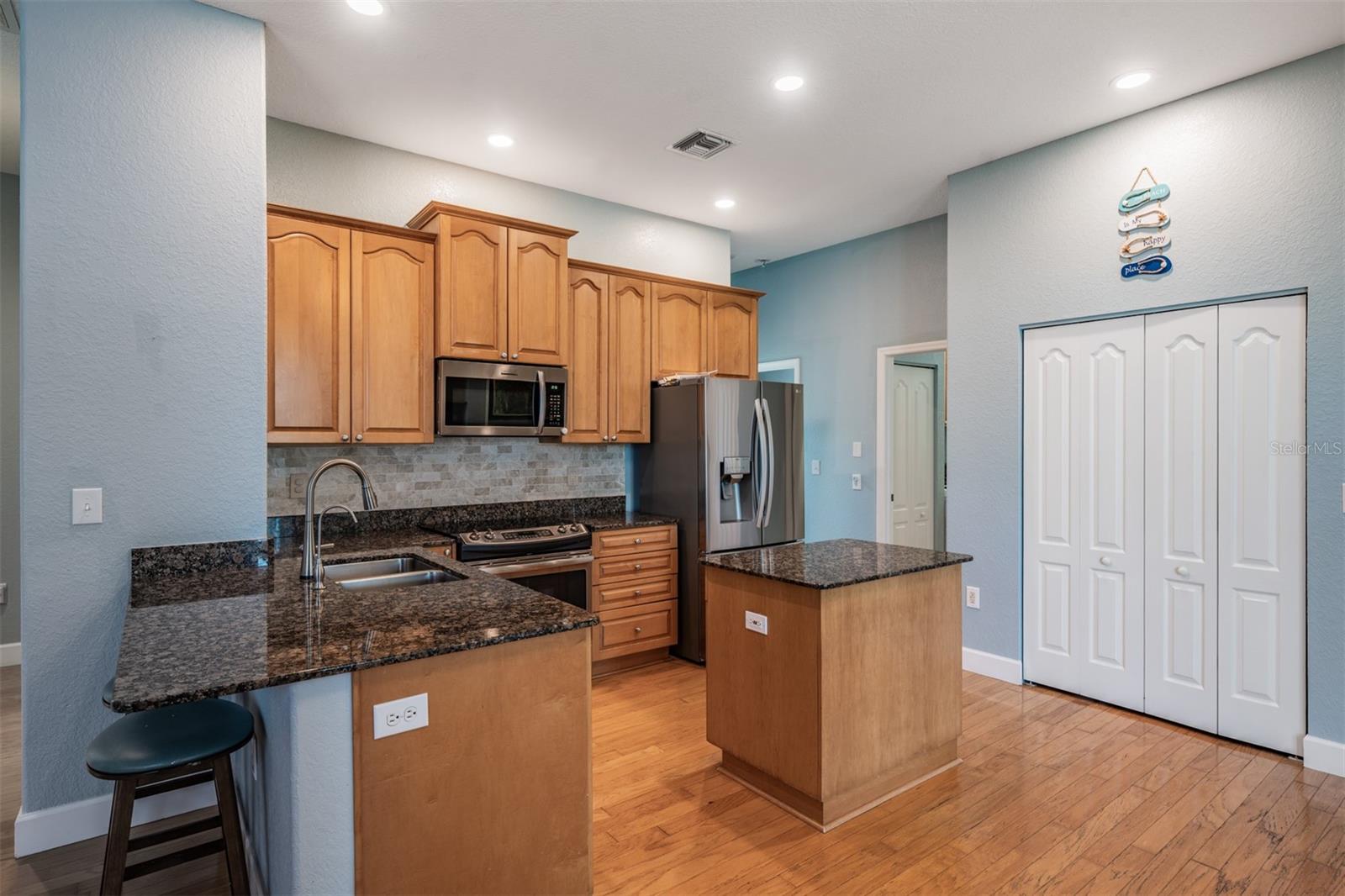 2008 N POINTE ALEXIS DR, TARPON SPRINGS, FL, 34689