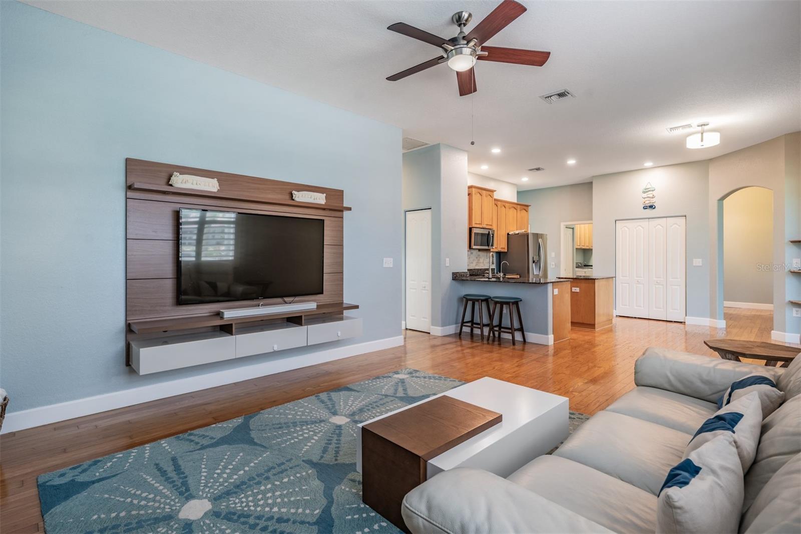 2008 N POINTE ALEXIS DR, TARPON SPRINGS, FL, 34689