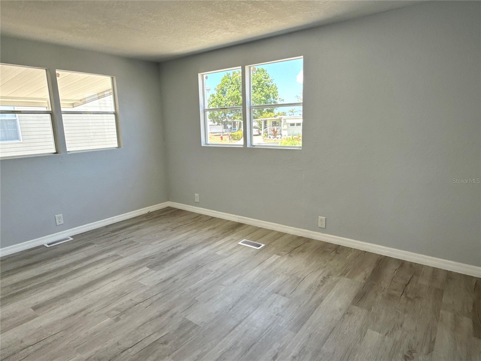 460 MOUNT OAK AVE NE #745, ST PETERSBURG, FL, 33702