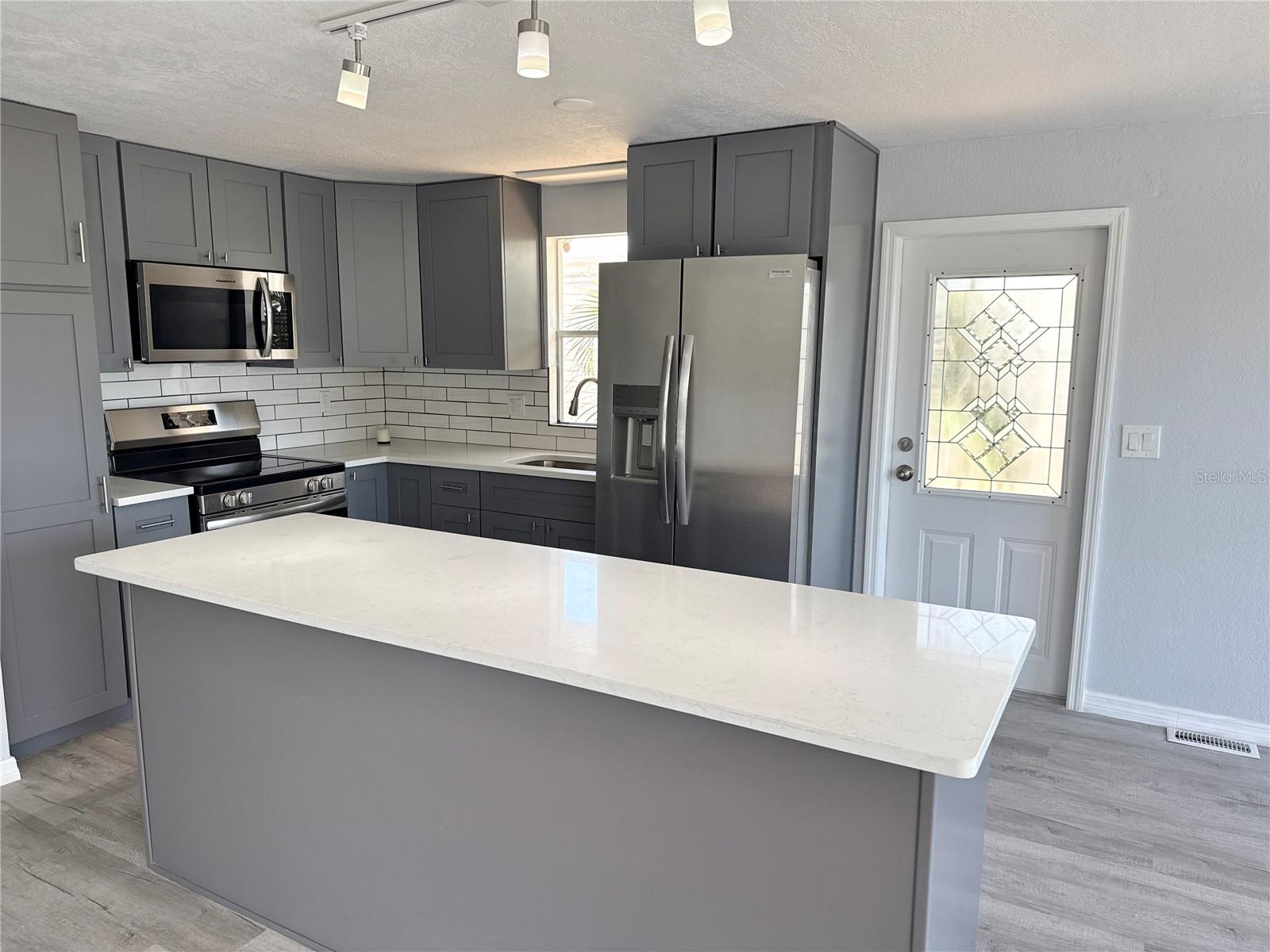 460 MOUNT OAK AVE NE #745, ST PETERSBURG, FL, 33702