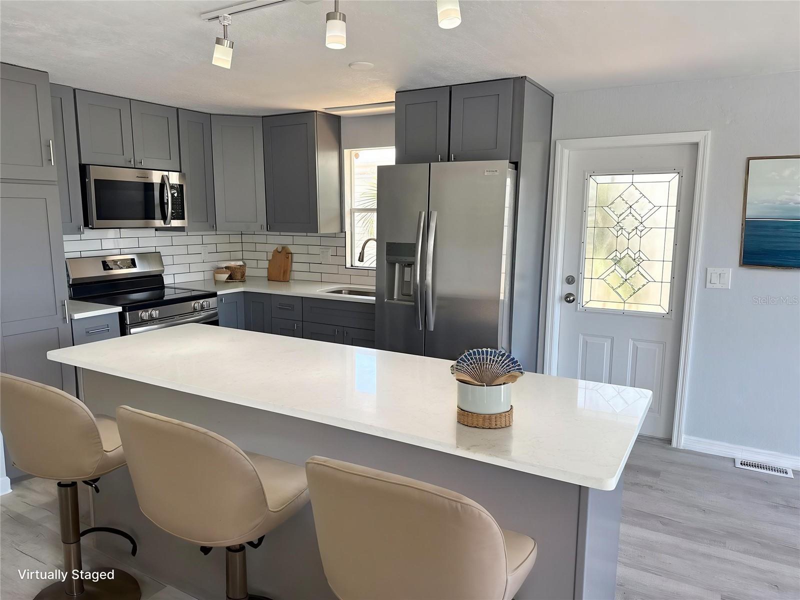 460 MOUNT OAK AVE NE #745, ST PETERSBURG, FL, 33702