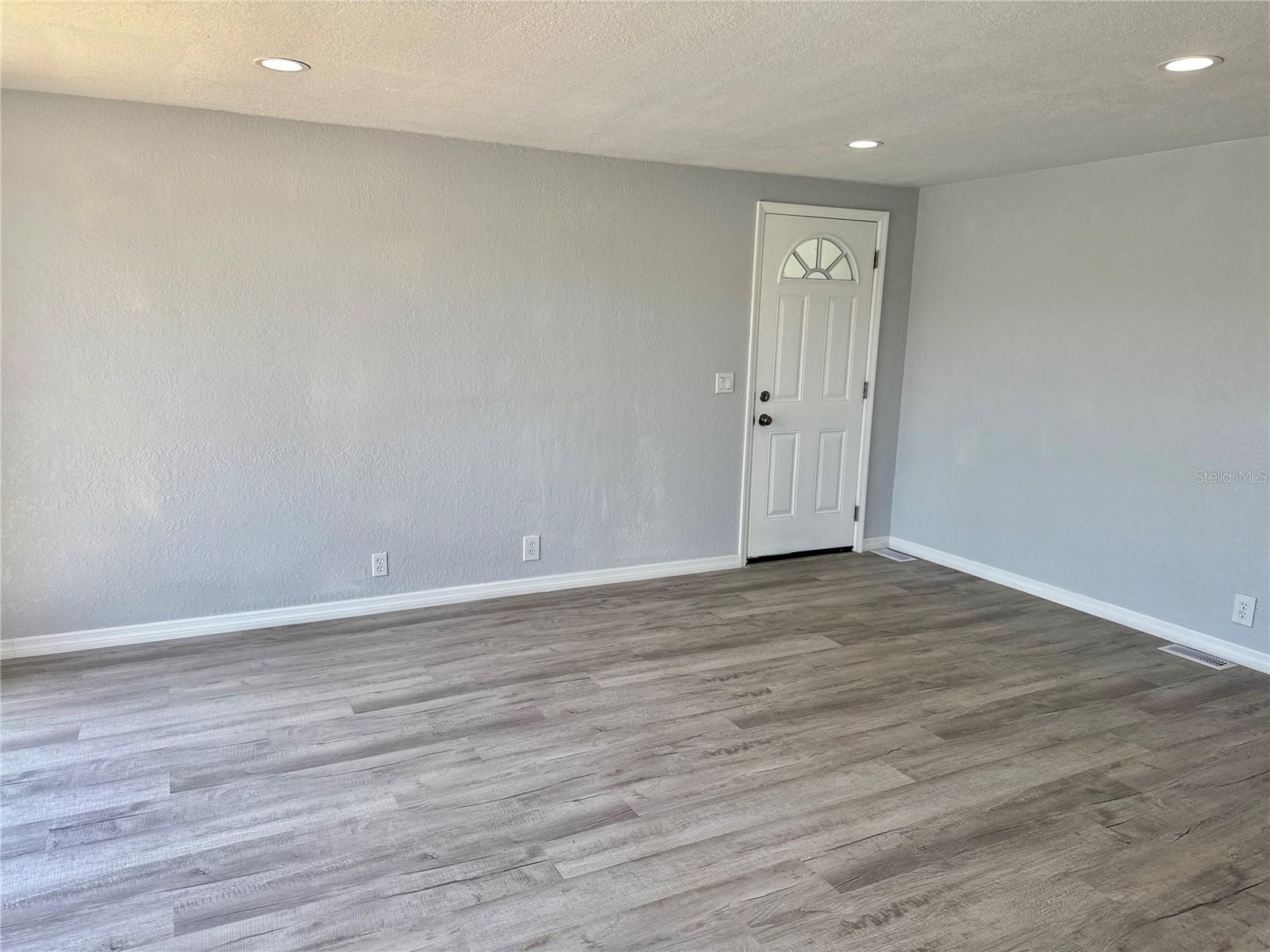 460 MOUNT OAK AVE NE #745, ST PETERSBURG, FL, 33702