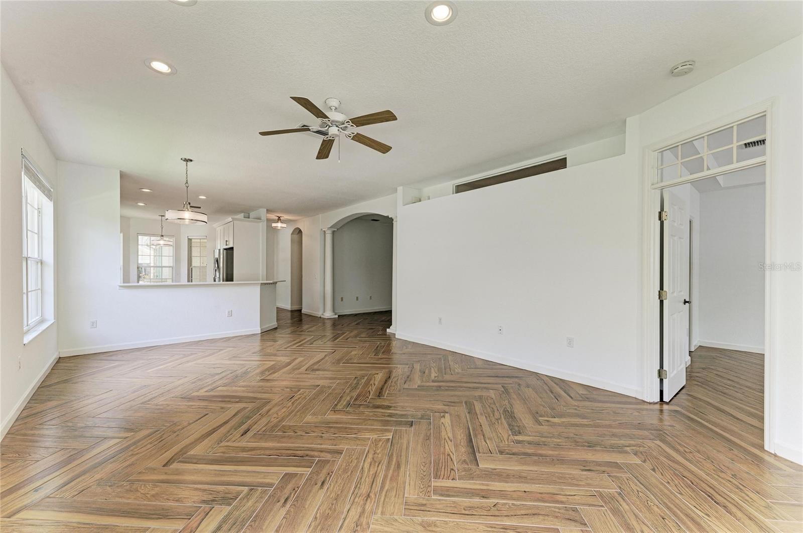 5047 LAKESCENE PL, SARASOTA, FL, 34243