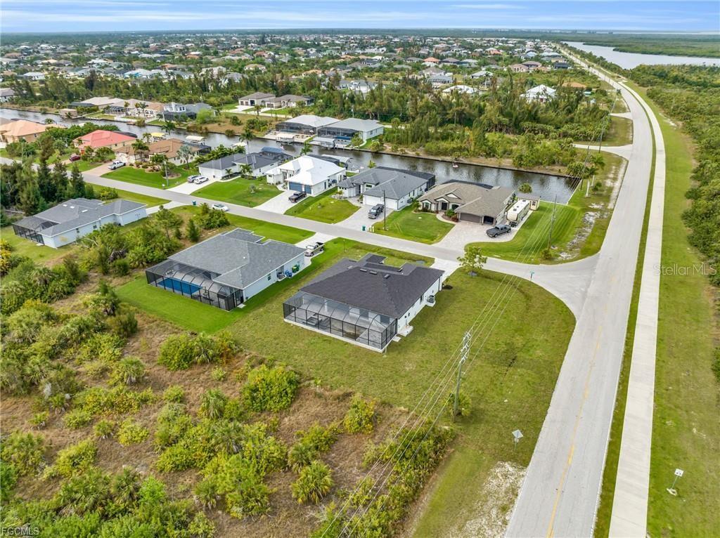 15401 AQUA CIR, PORT CHARLOTTE, FL, 33981