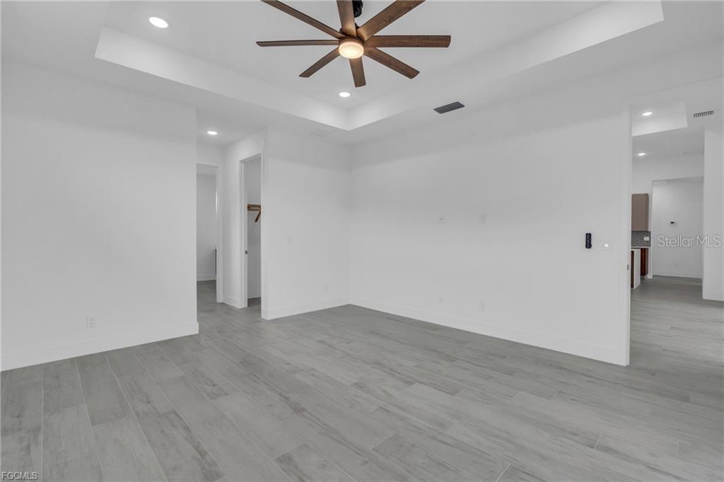 15401 AQUA CIR, PORT CHARLOTTE, FL, 33981