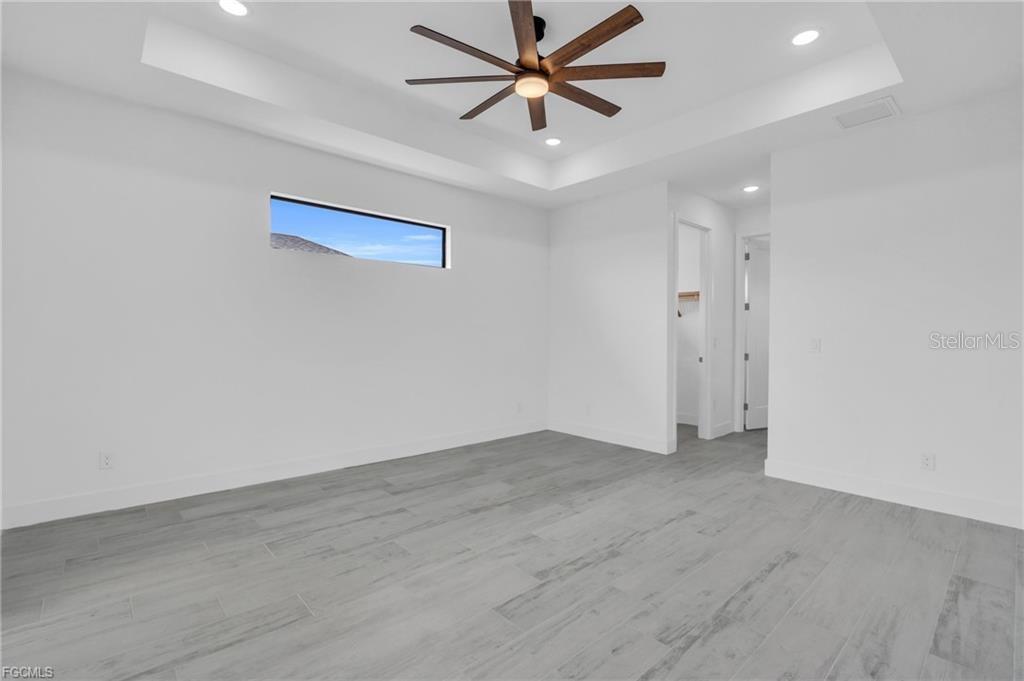 15401 AQUA CIR, PORT CHARLOTTE, FL, 33981