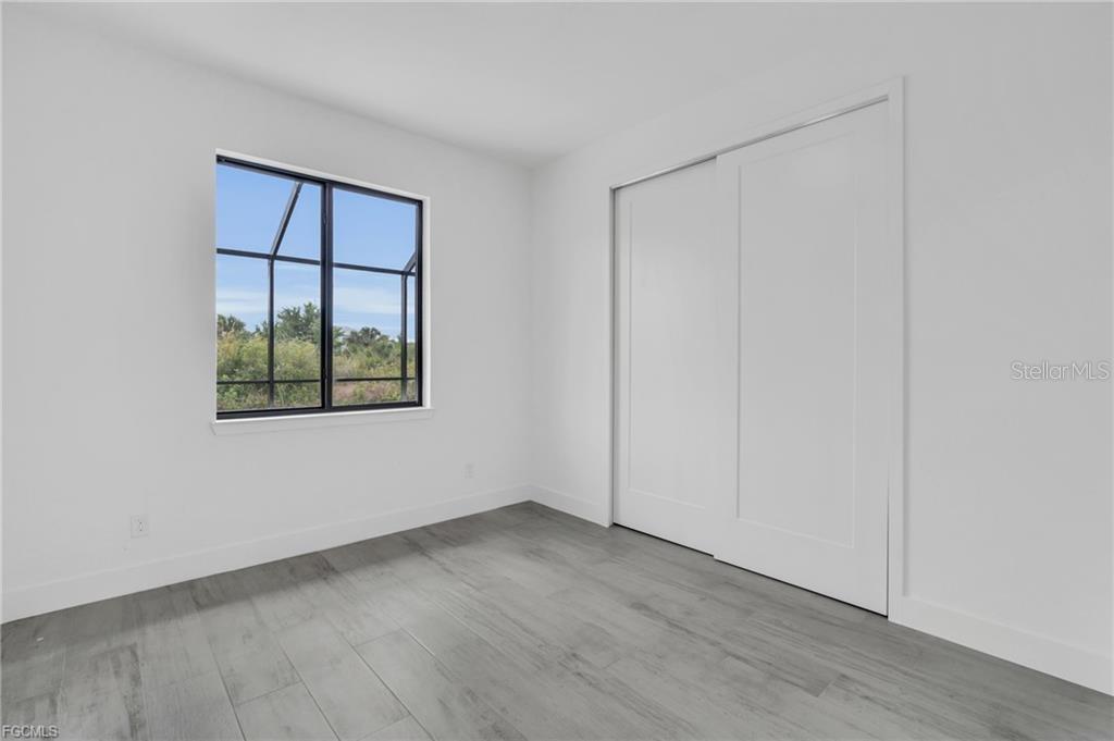 15401 AQUA CIR, PORT CHARLOTTE, FL, 33981