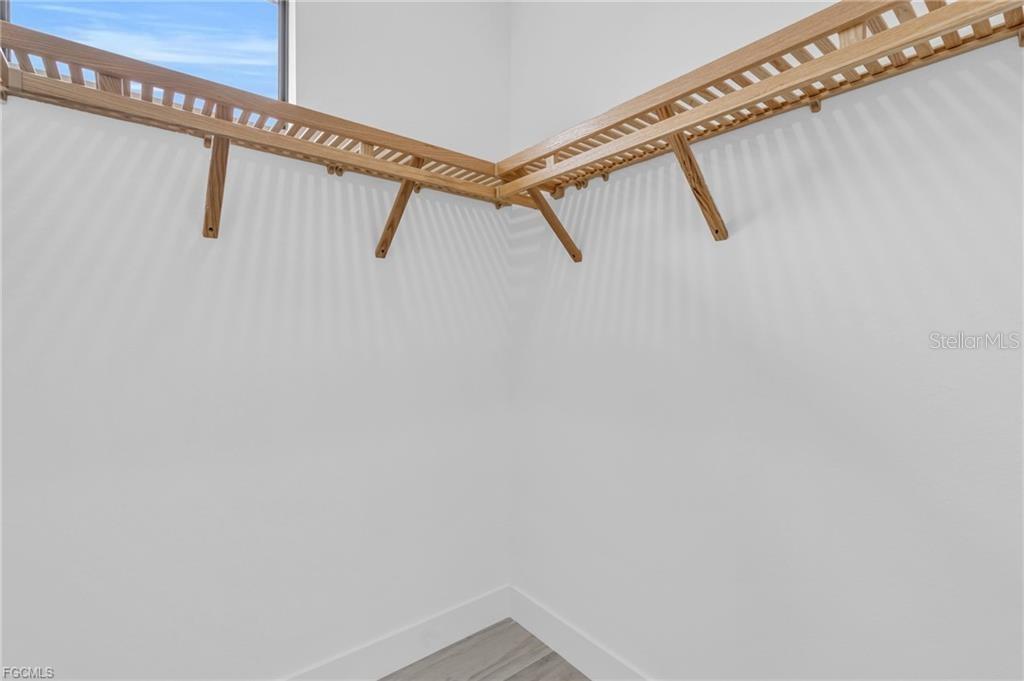 15401 AQUA CIR, PORT CHARLOTTE, FL, 33981