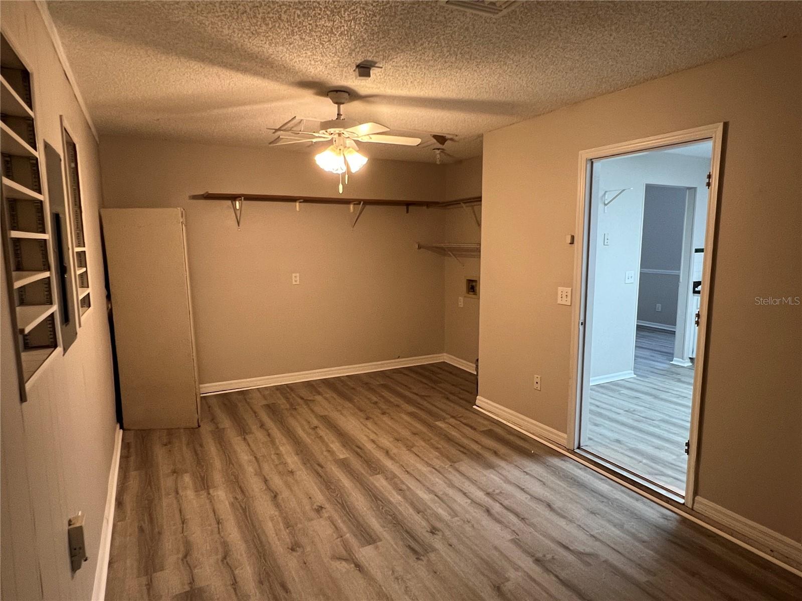 8108 TOM SAWYER DR, TAMPA, FL, 33637