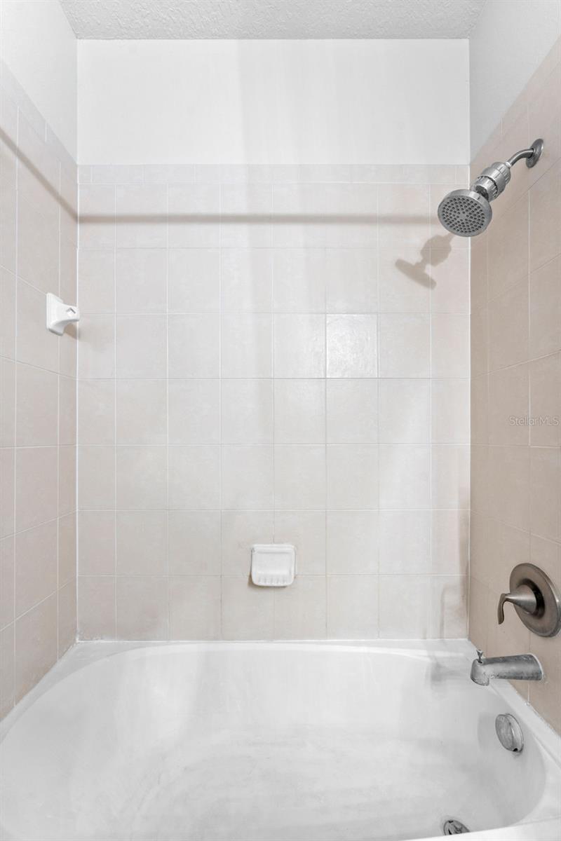 2916 WINGLEWOOD CIR, LUTZ, FL, 33558