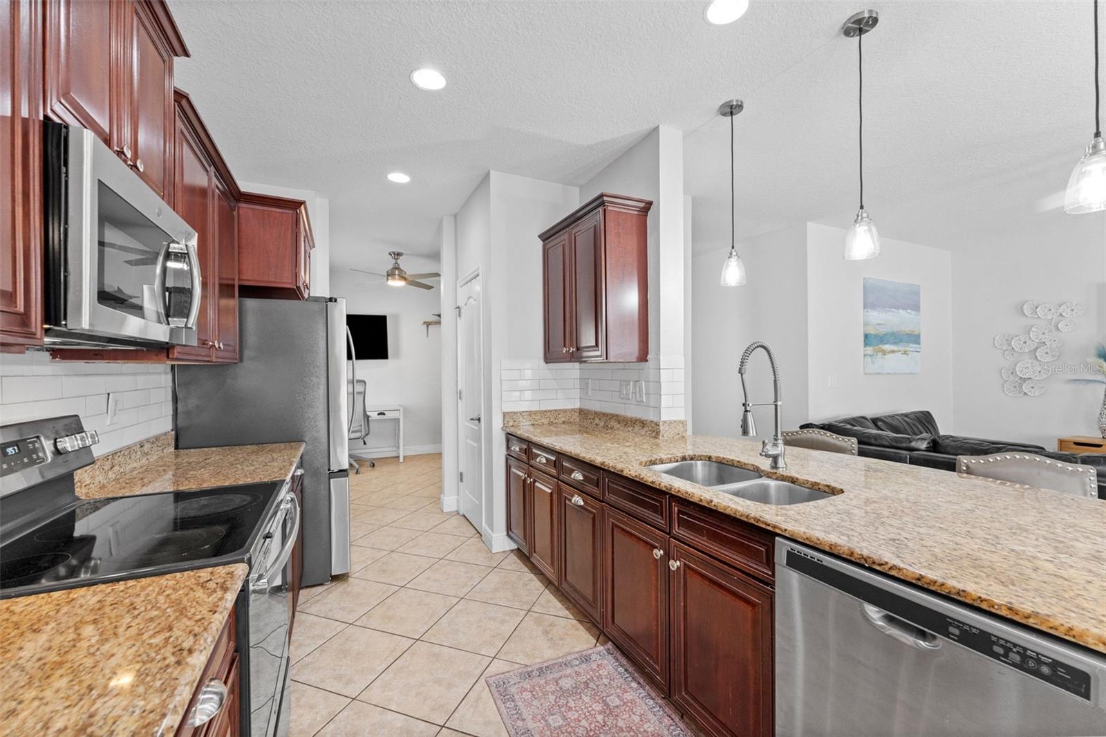 2916 WINGLEWOOD CIR, LUTZ, FL, 33558