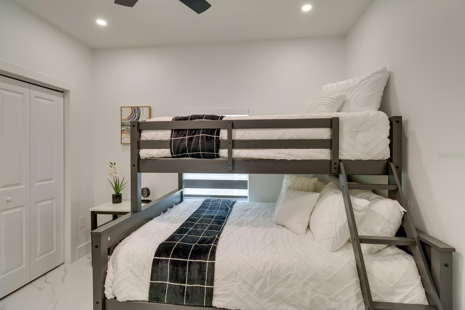 VERO BEACH, FL, 32960