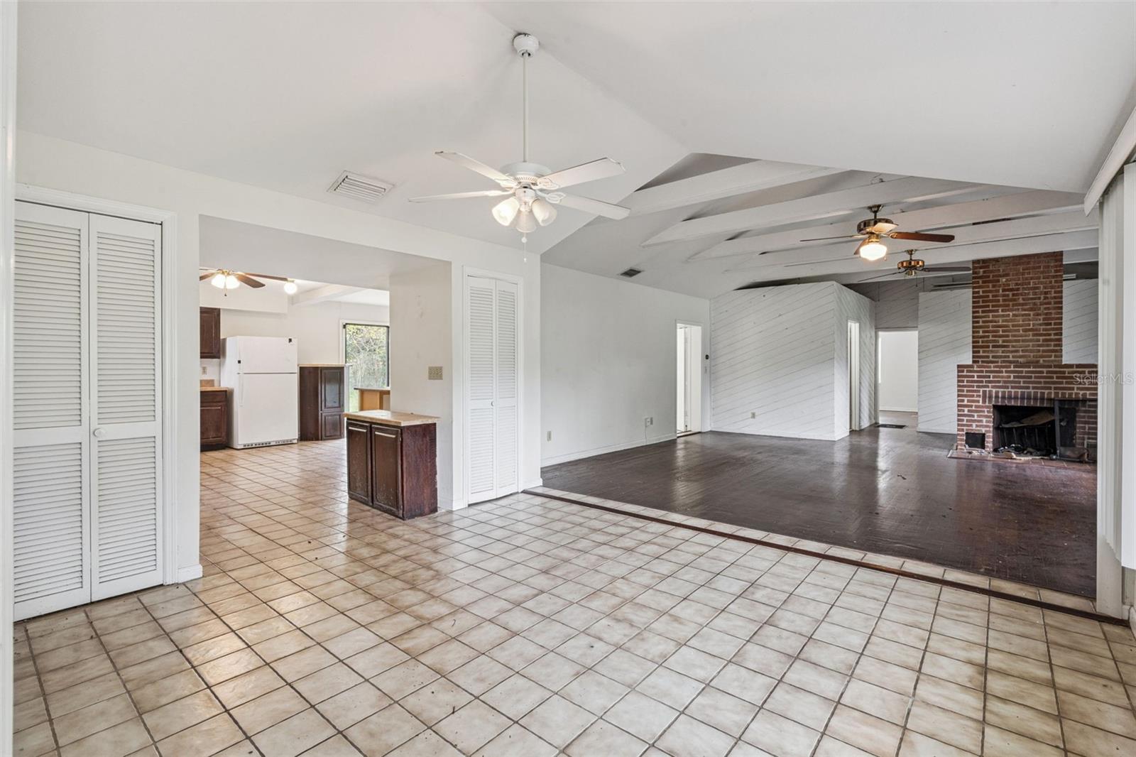 2015 BUCKMINSTER CIR, ORLANDO, FL, 32803