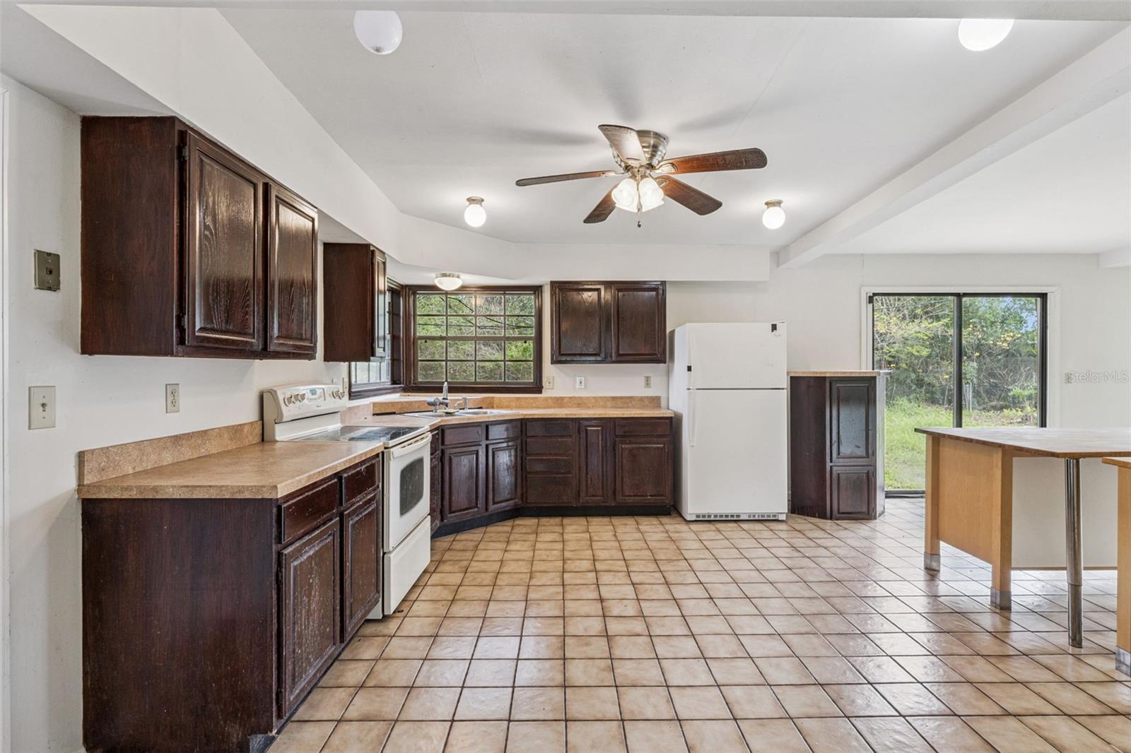 2015 BUCKMINSTER CIR, ORLANDO, FL, 32803