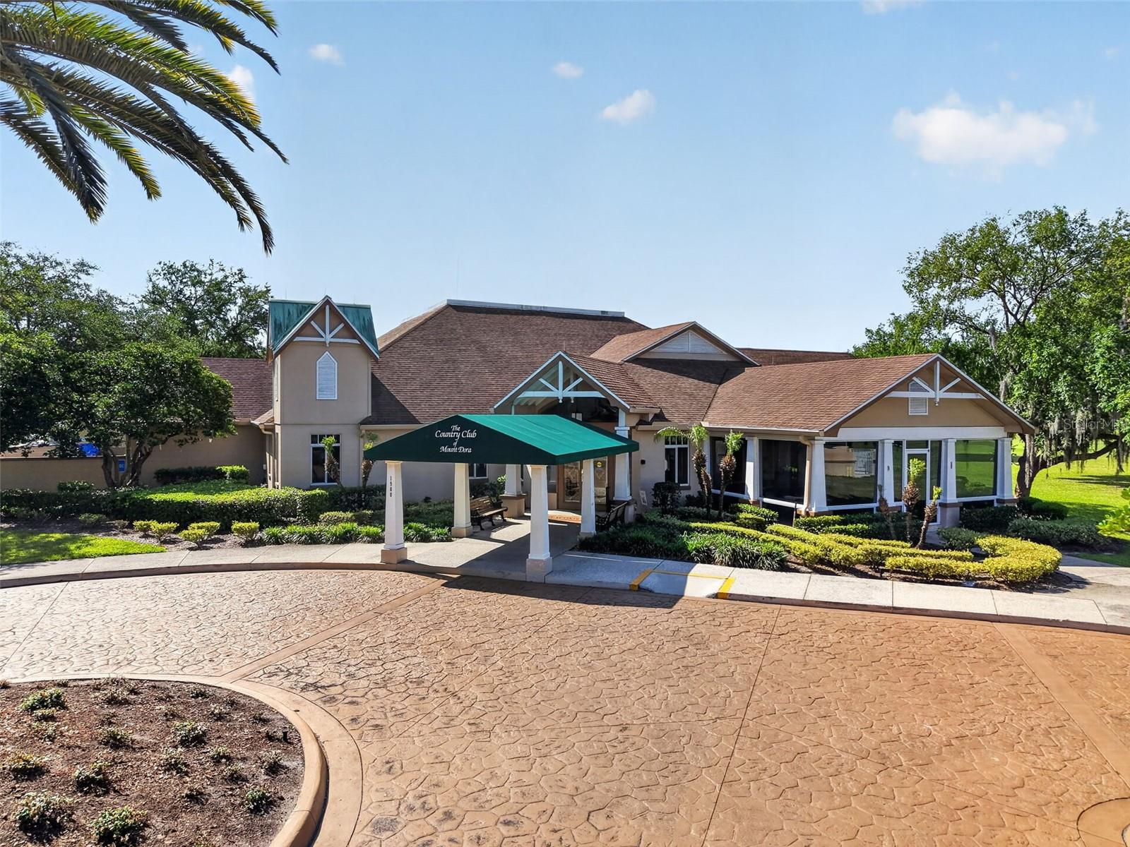8041 SAINT JAMES WAY, MOUNT DORA, FL, 32757