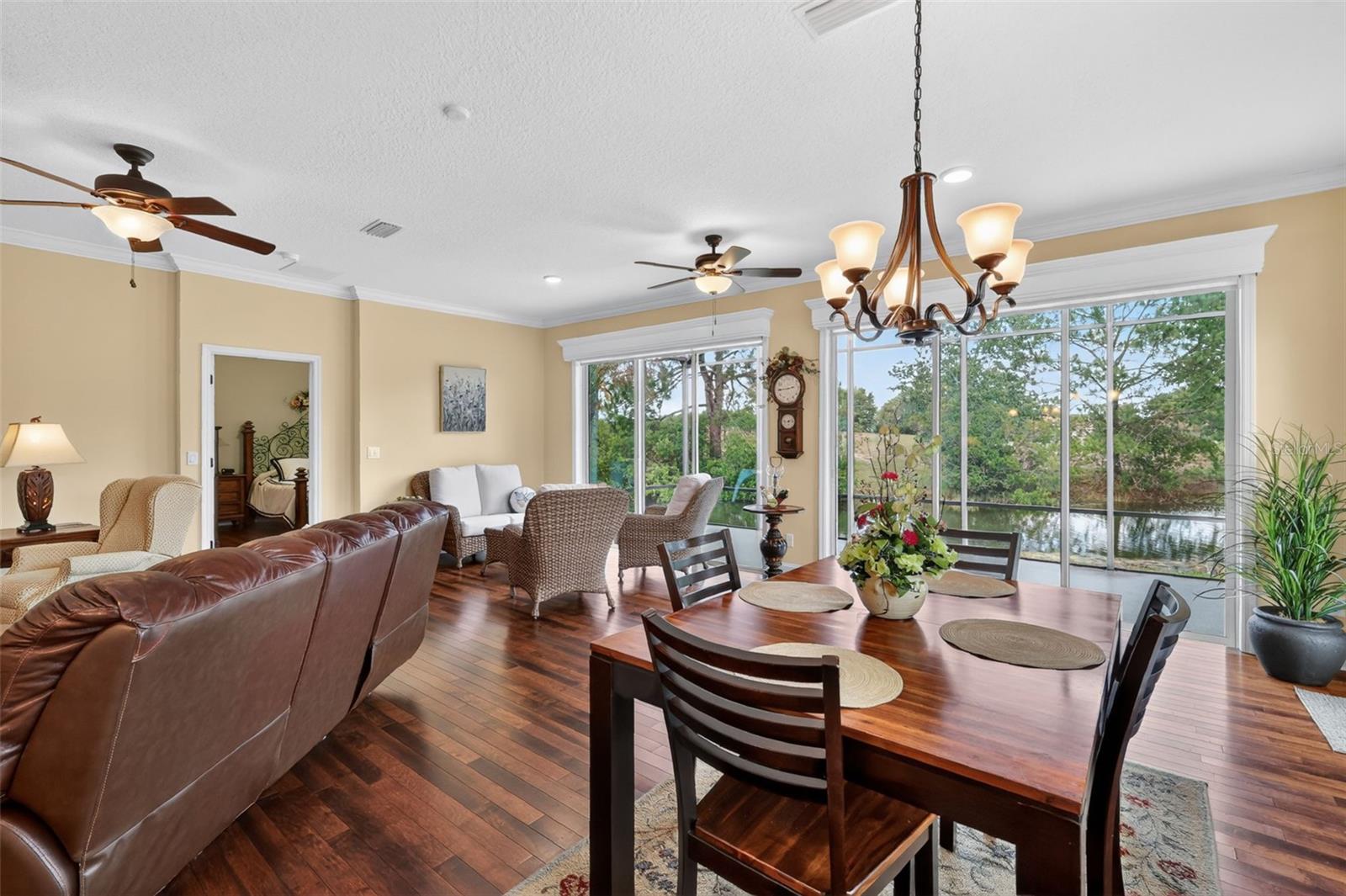 8041 SAINT JAMES WAY, MOUNT DORA, FL, 32757