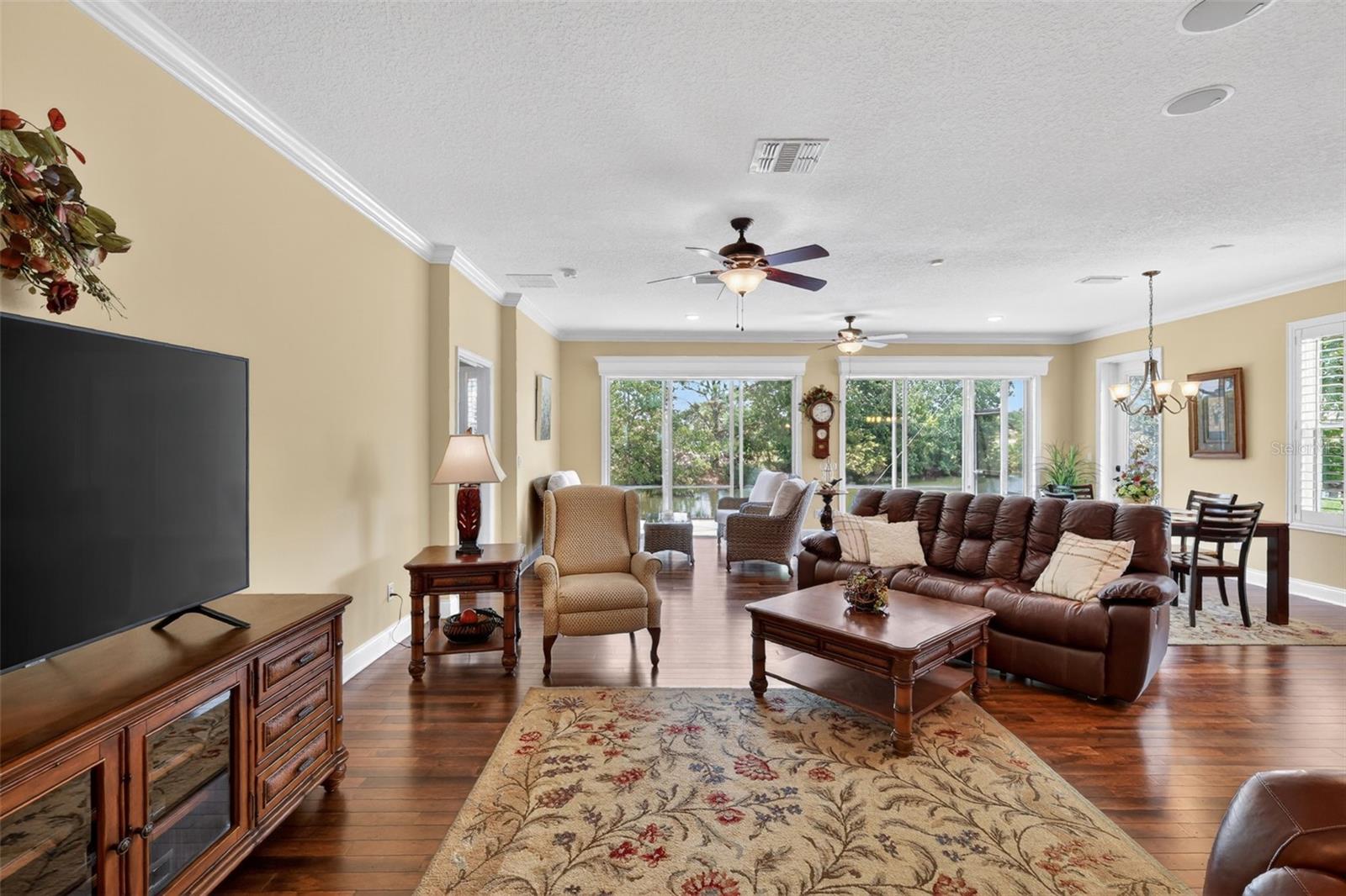 8041 SAINT JAMES WAY, MOUNT DORA, FL, 32757