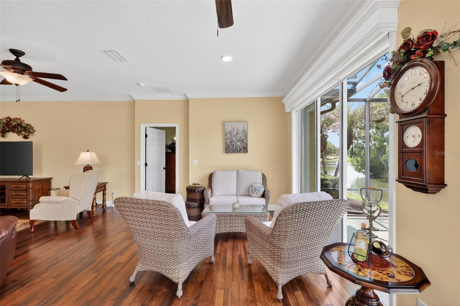 8041 SAINT JAMES WAY, MOUNT DORA, FL, 32757