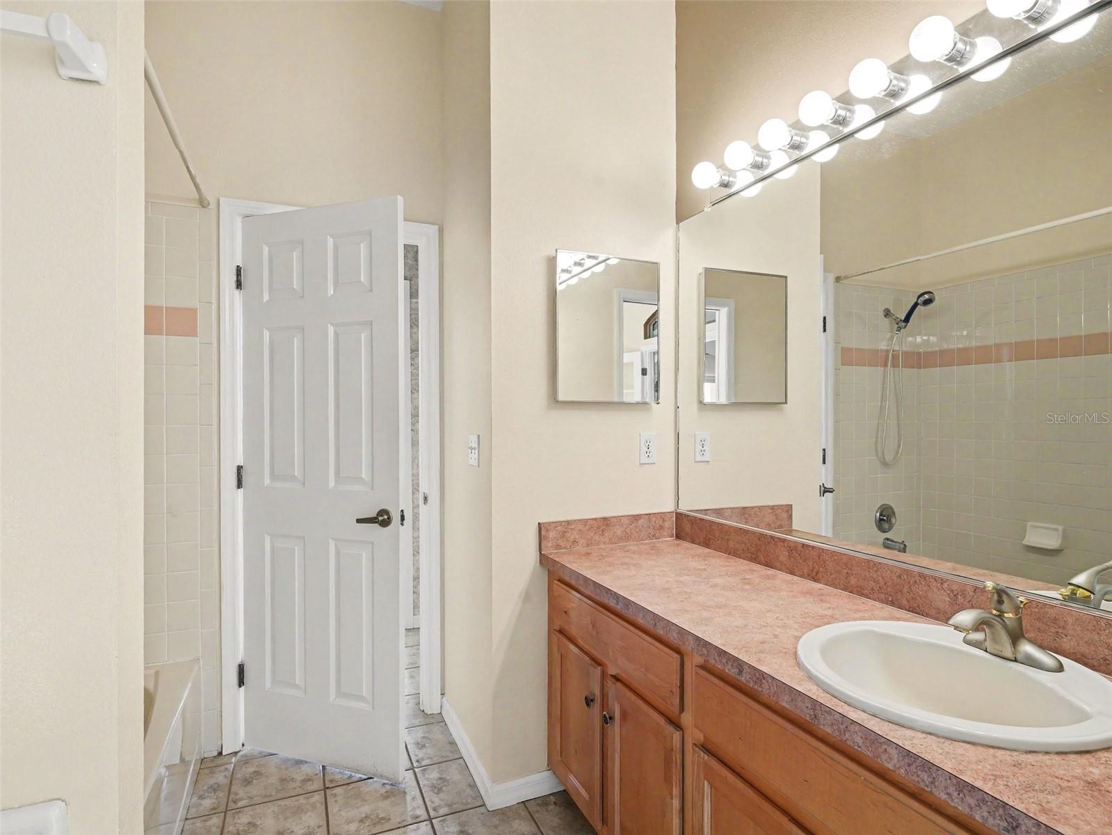 4940 THAMES LN, SARASOTA, FL, 34238