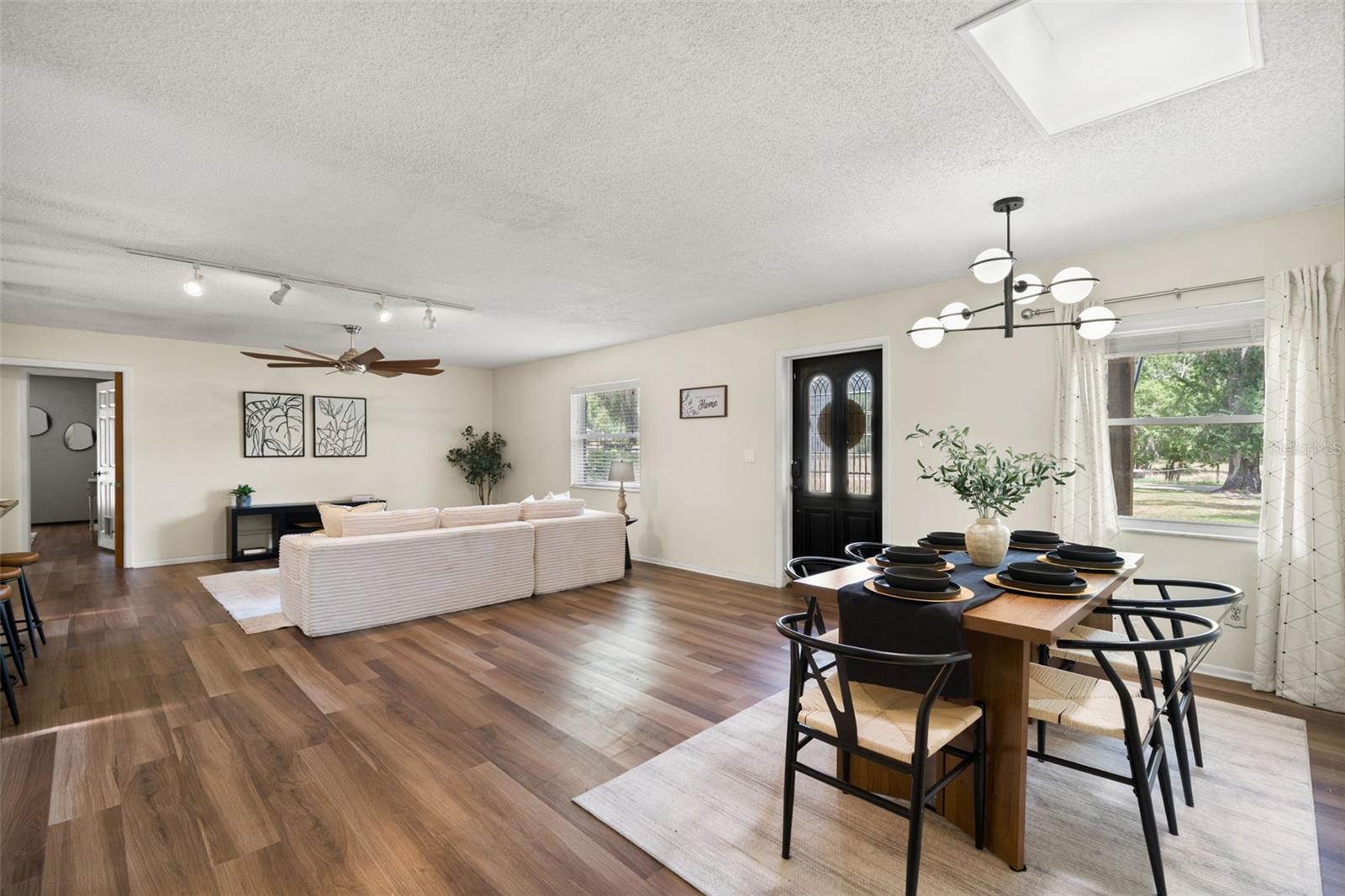 2111 HINSON RD, DOVER, FL, 33527